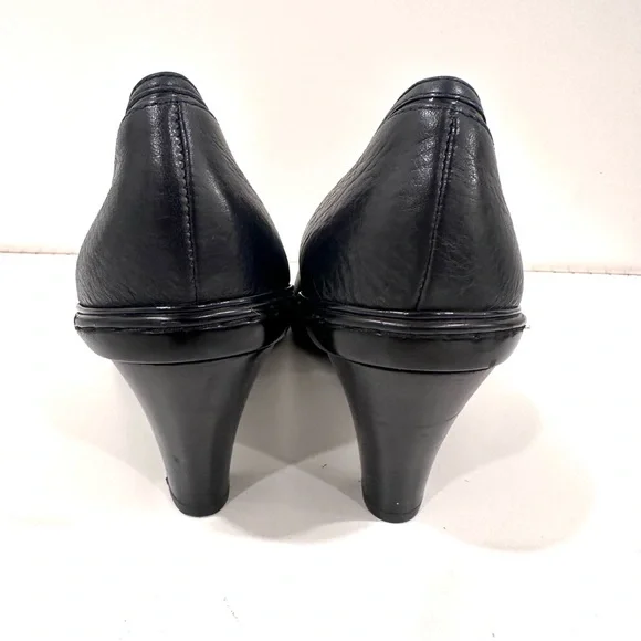 Sofft Black Leather Women's Heels Pumps 9.5 like new - Picture 4 of 7